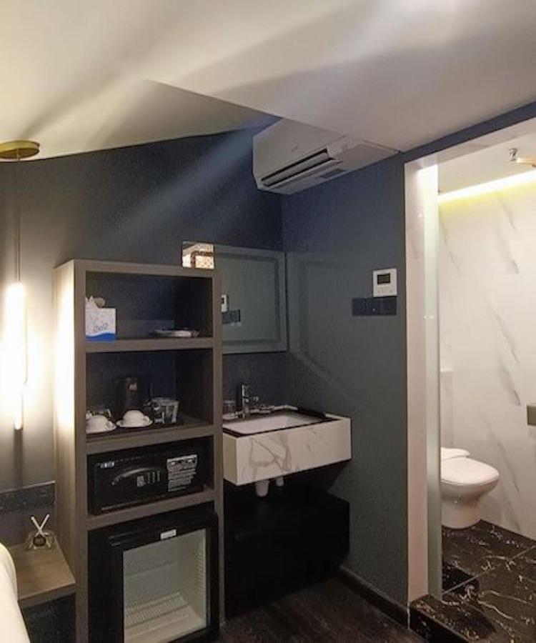 Hotel Jjh - Newly Opened Near Bugis Singapur Exterior foto